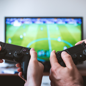 Consoles & video games