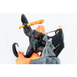 672fil013-illuminated-figurine-paladone-lord-of-the-rings-balrog-black-orange-30x30x30-cm