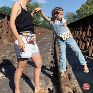 lp504p-children-s-fanny-pack-petit-jour-les-perroquets-green-1-4-l