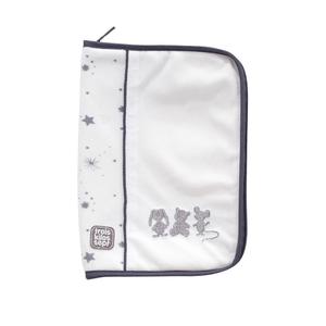 839-5002-health-booklet-cover-trois-kilos-sept-white-grey-one-size