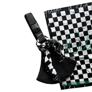 2810005-baby-carrier-wrap-accessory-wildride-black-and-white-70x70-cm